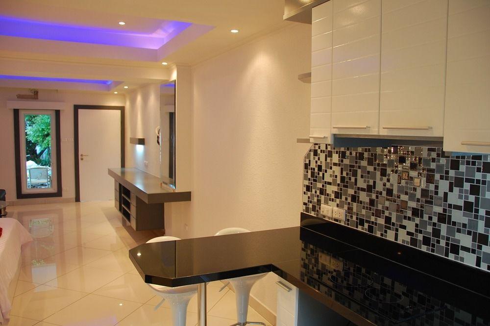 Sirikarn Residence & Luxury Apartments Патая Екстериор снимка